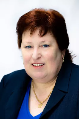 Oona Flanagan, SAP FI / CO लेखा प्रशिक्षक से मिलें : Oona Flanagan ऑनलाइन SAP FI / CO और लेखा प्रशिक्षक ऑनलाइन प्रोफ़ाइल